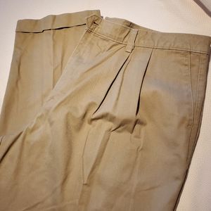 Docker Khakis 42x30
